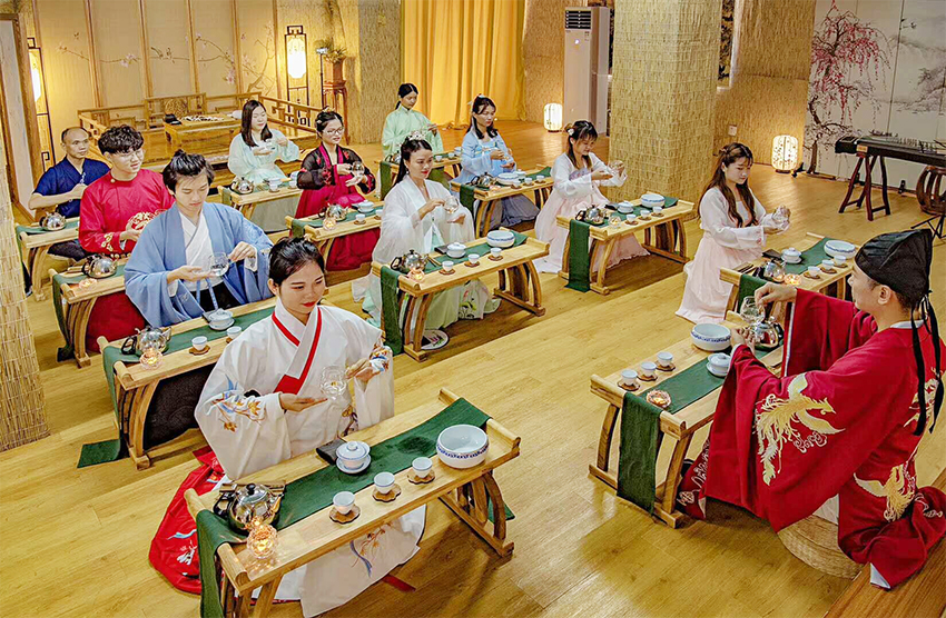花都本土汉服1.jpg