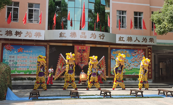 非遗小小传承人获得“非遗醒狮少年达人”称号194.png
